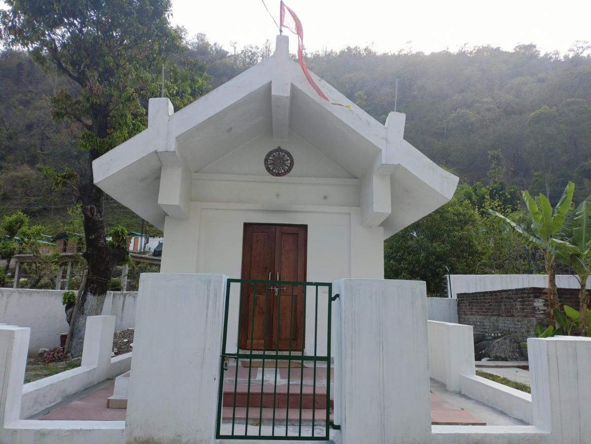 Swami Samarpan Ashram Acomodação com café da manhã Rishīkesh Exterior foto