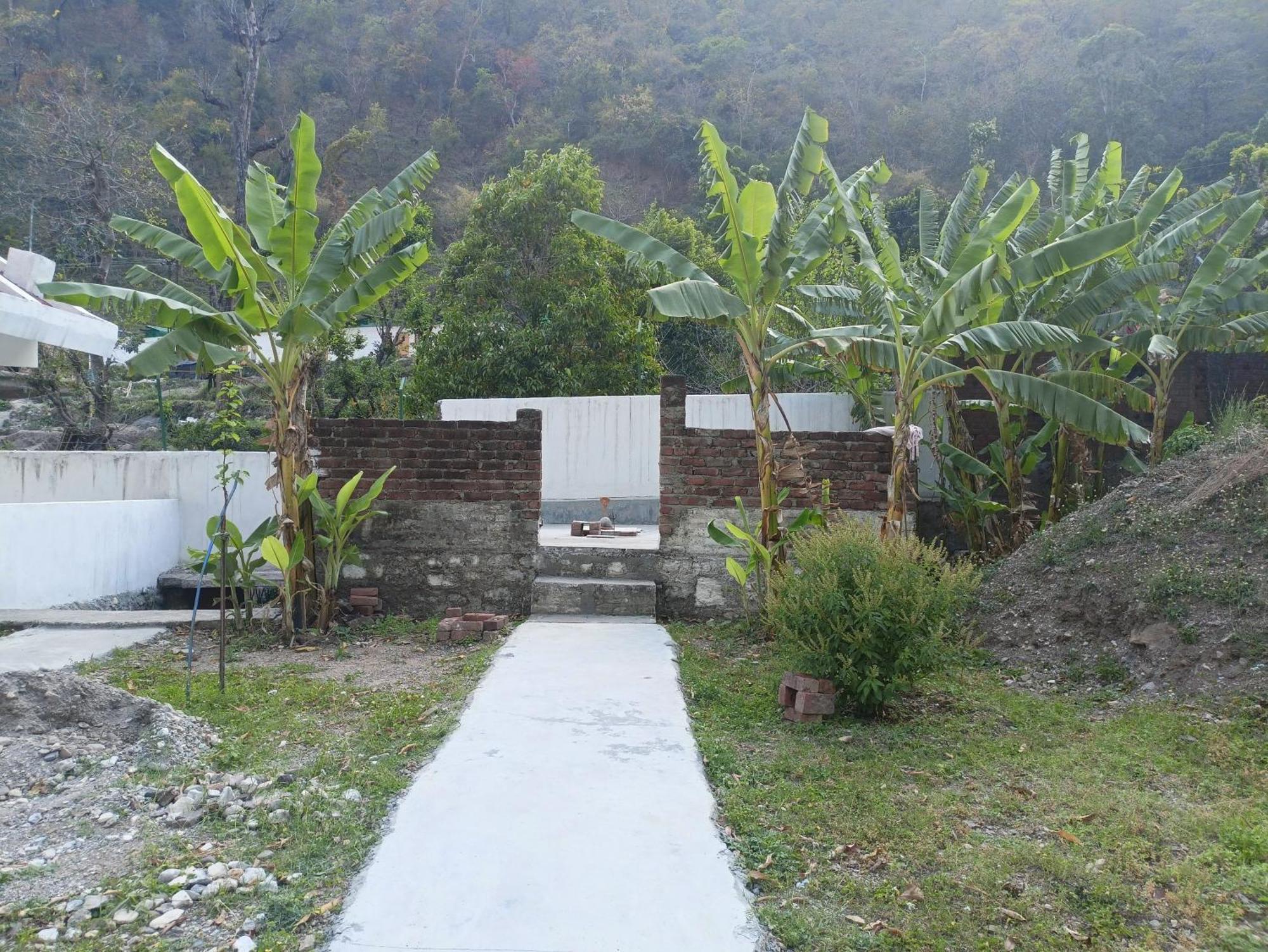 Swami Samarpan Ashram Acomodação com café da manhã Rishīkesh Exterior foto